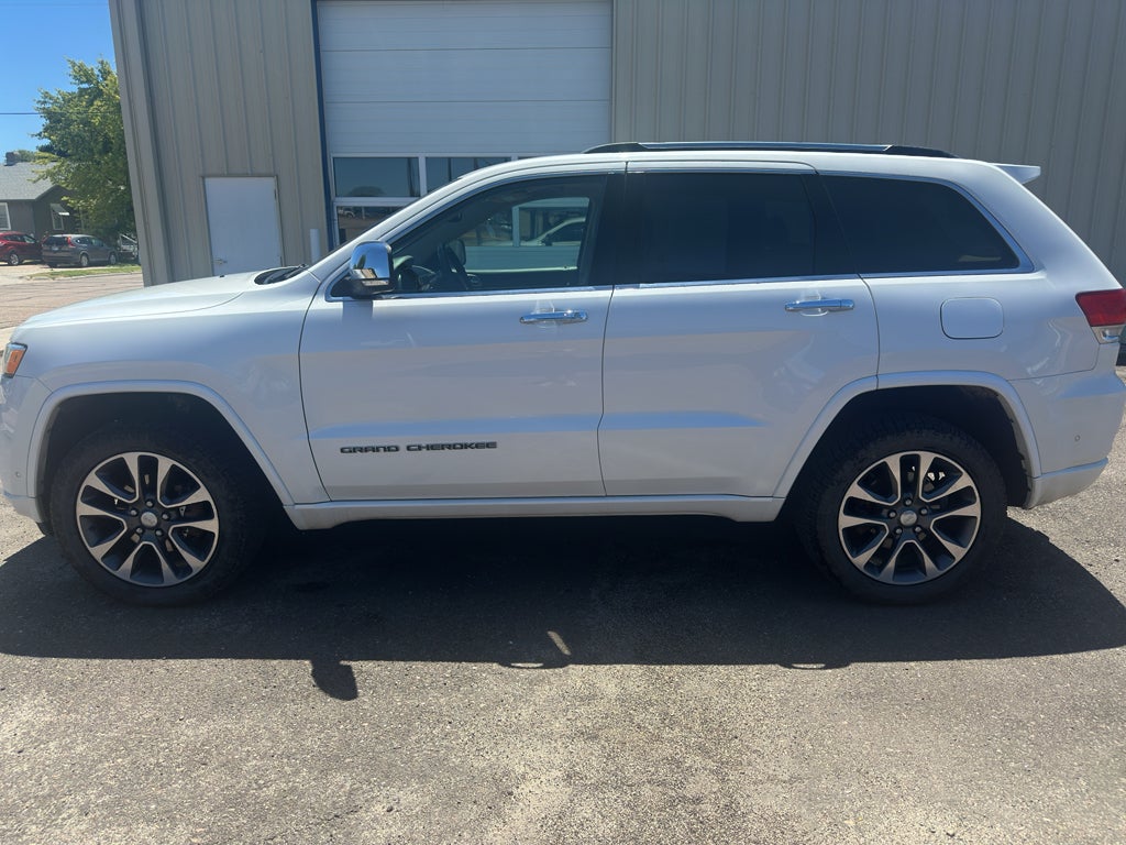 Used 2017 Jeep Grand Cherokee Overland with VIN 1C4RJFCG4HC939162 for sale in Scott City, KS