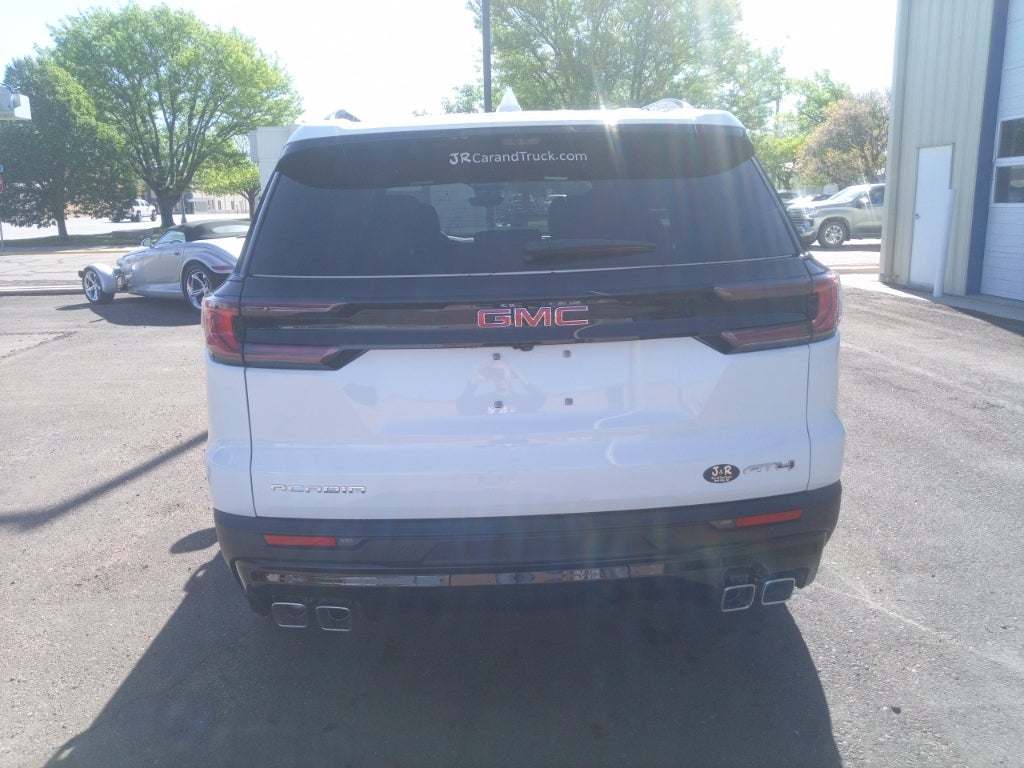 2026 GMC Acadia AT4