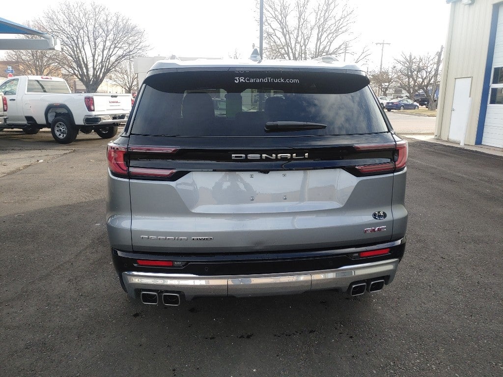 2024 GMC Acadia Denali