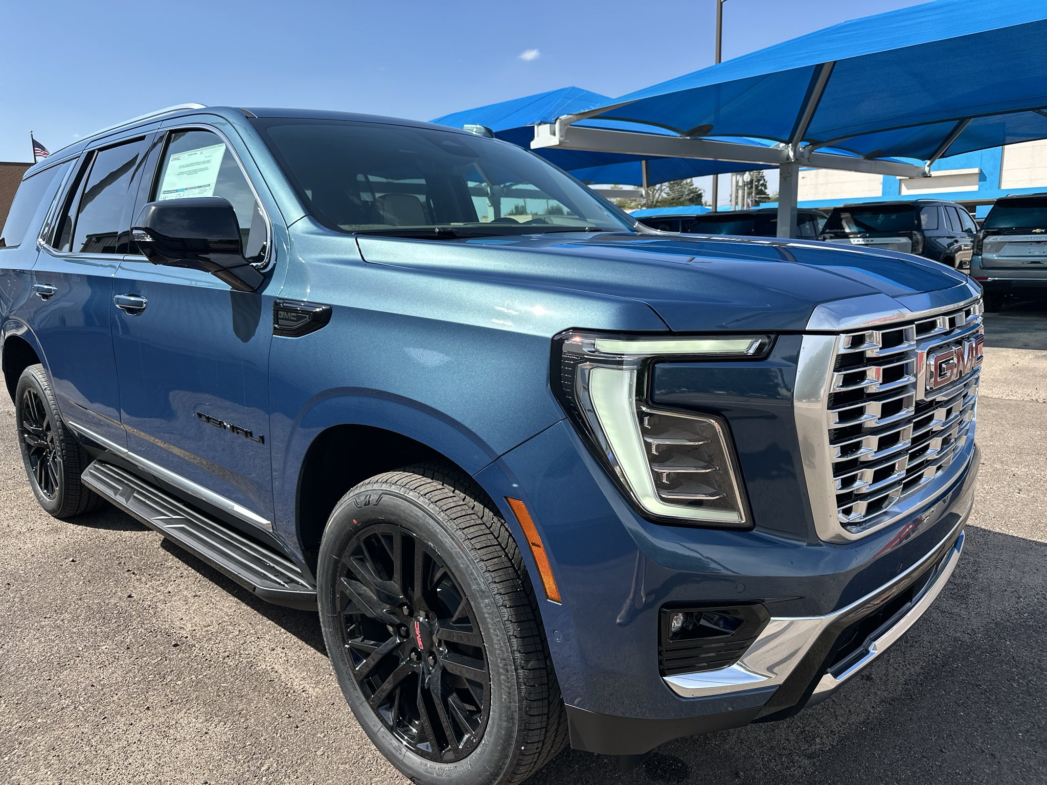 2026 GMC Yukon Denali - Photo 7