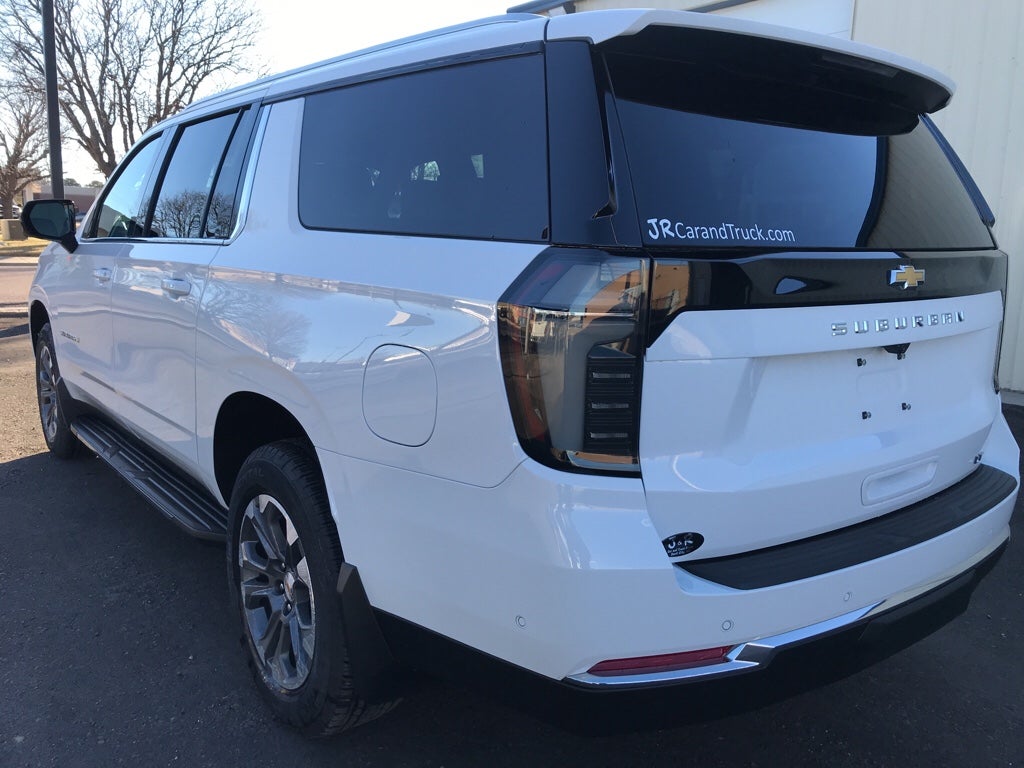 2026 Chevrolet Suburban LT