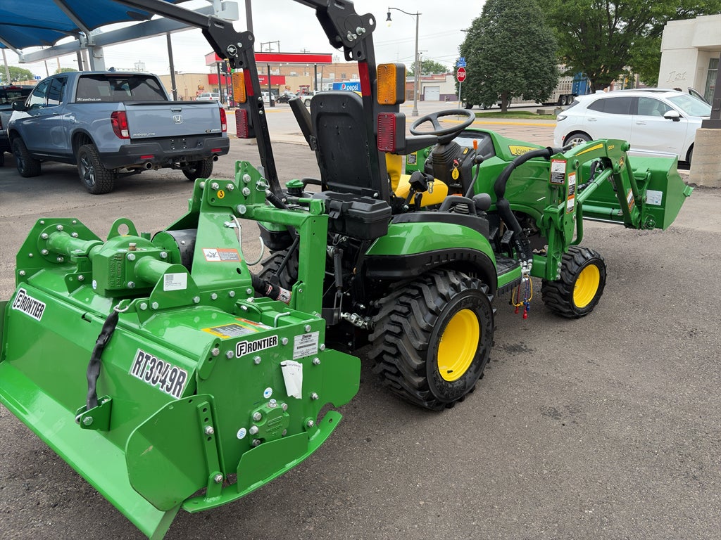 2024 JOHN DEERE 3520 MFWD MFWD