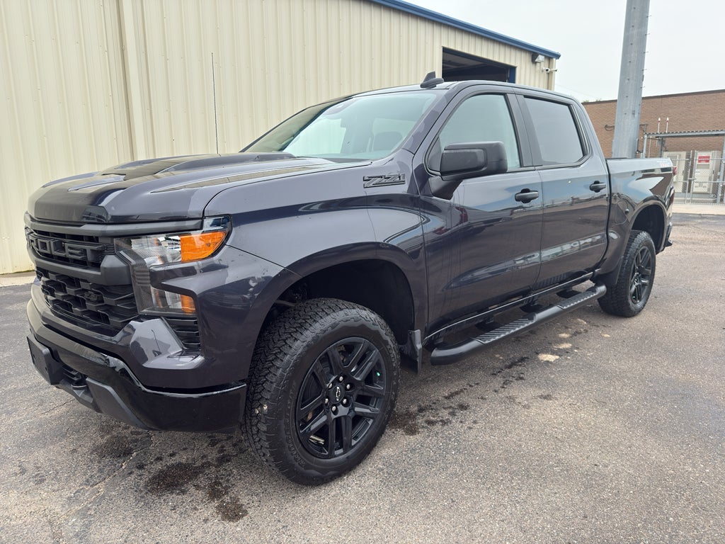 2024 Chevrolet Silverado 1500 Custom Trail Boss