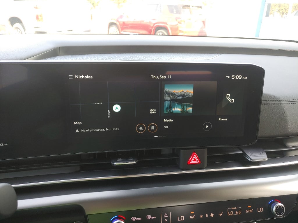 2025 Kia Carnival SX