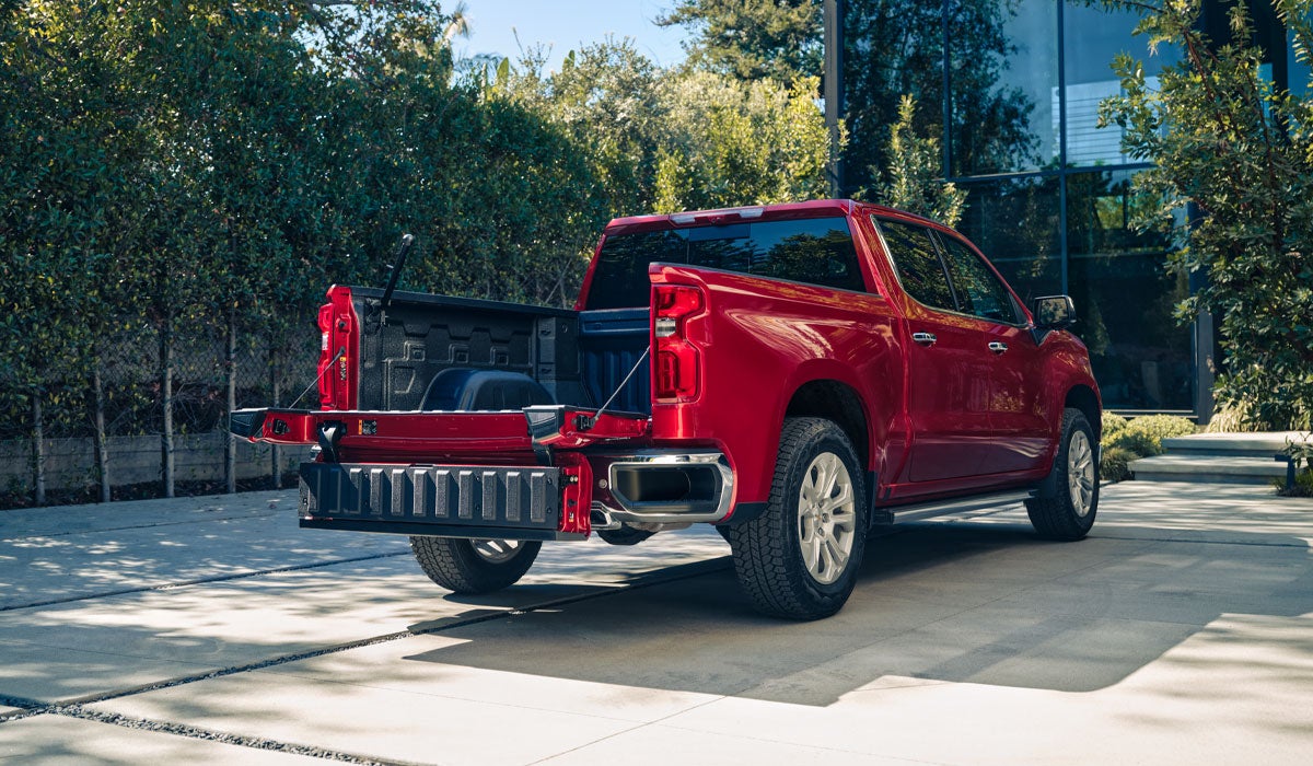 J & R Car and Truck Center in SCOTT CITY KS